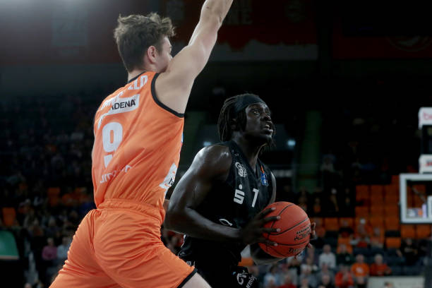 位压迫战术 位压迫战术