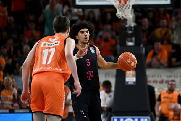 面显得有些 面显得有些